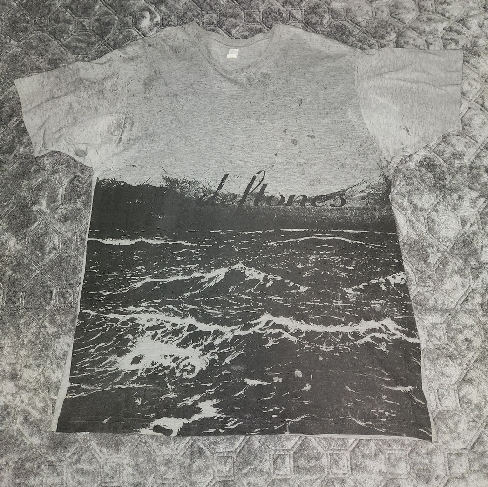Deftones Cherry Waves Shirt - Size XL - Vintage - Saturday Night Wrist